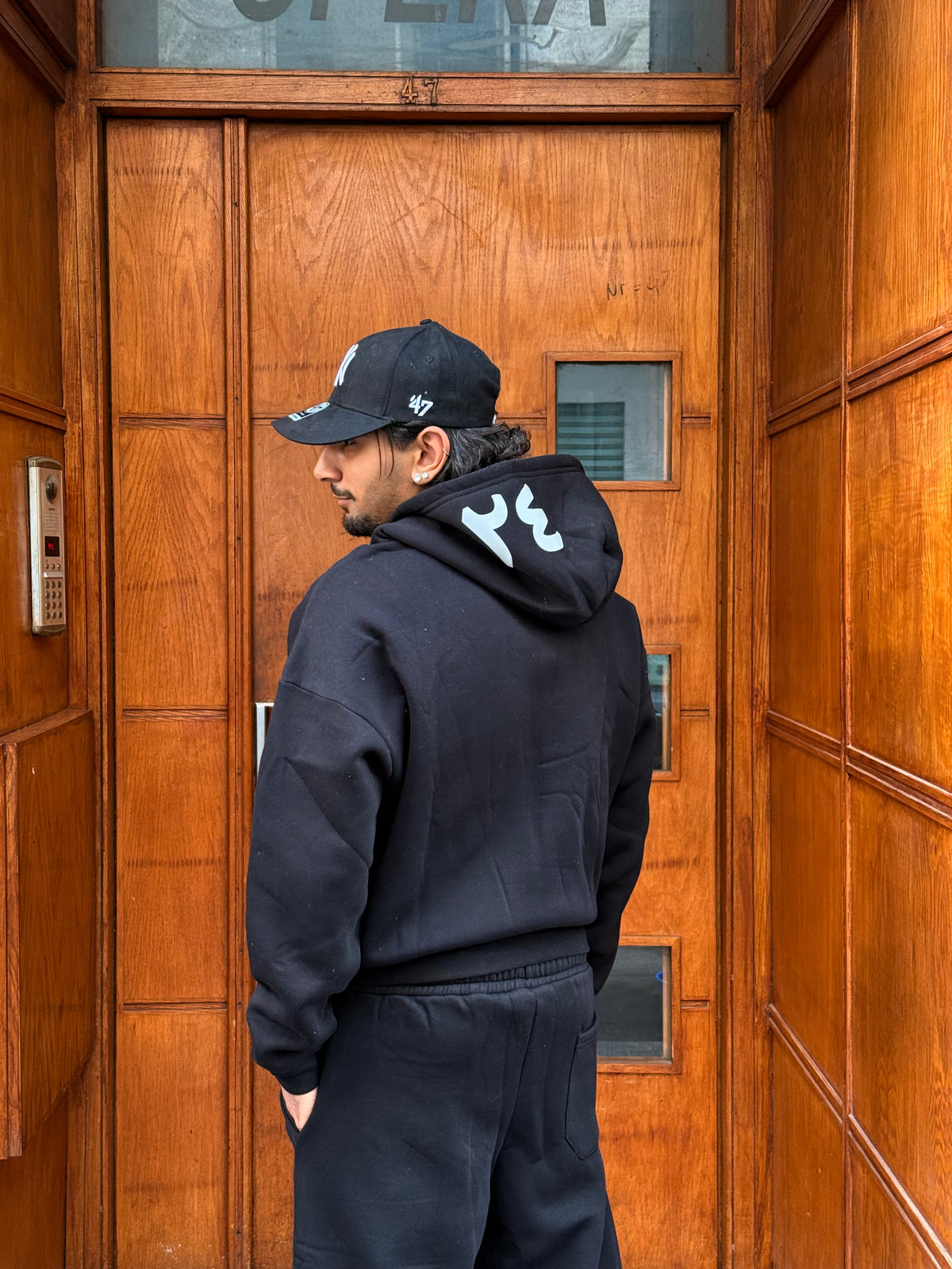 HOODIES ZIP CROP ( من جد وجد ) BLACK OVX