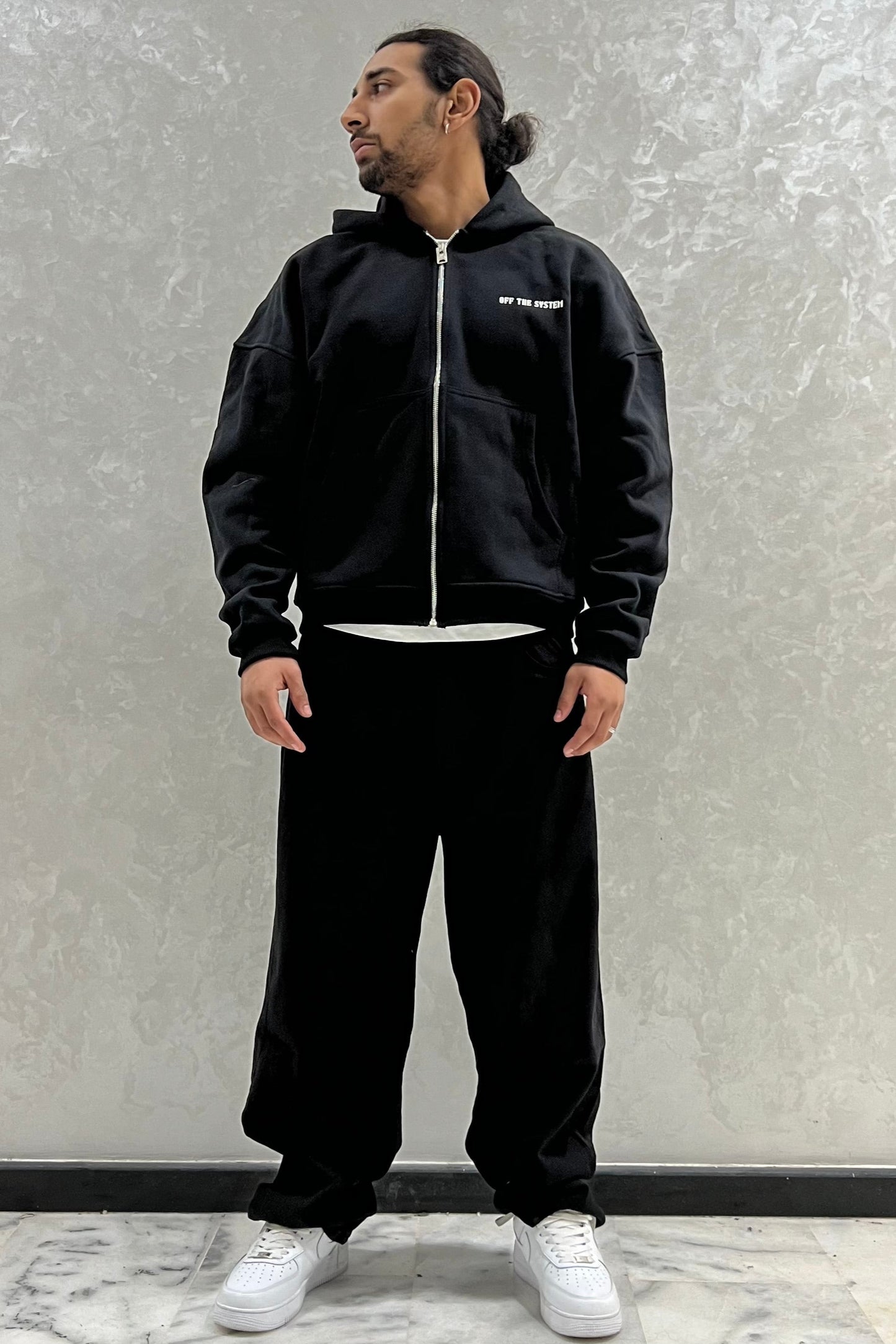 CROPPED ZIPPED HOODIE (NOIR)