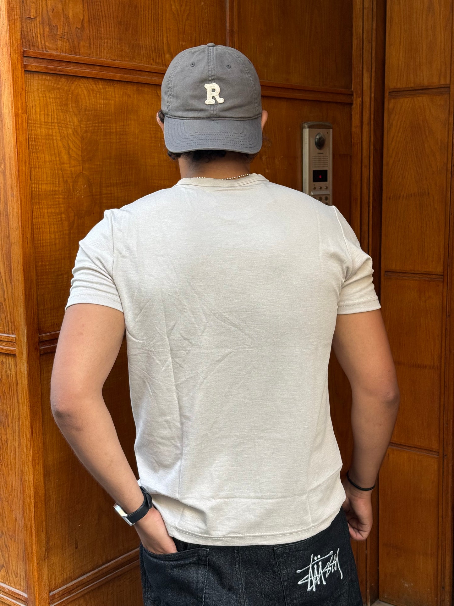 T-SHIRT SLIM FIT BEIGE NGR 099