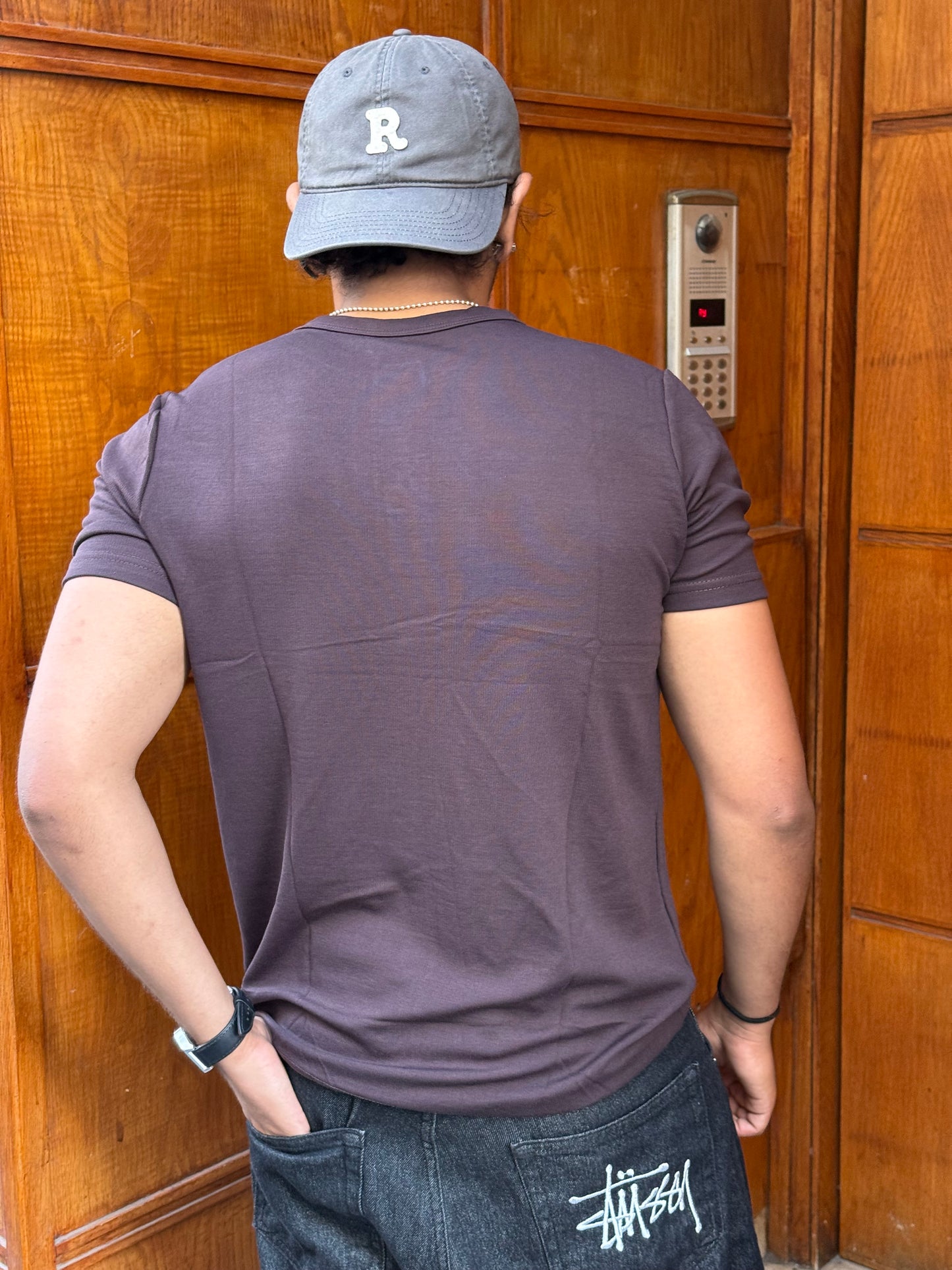 T-SHIRT SLIM FIT BROWN NGR 099