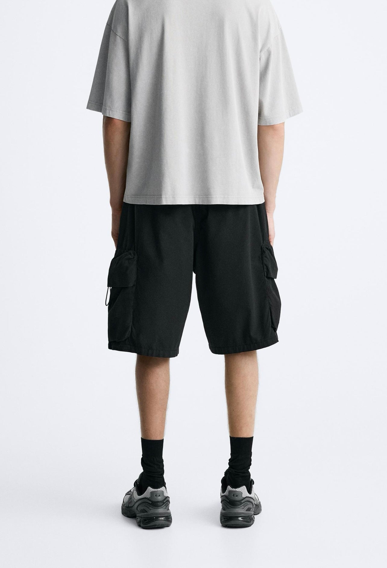 FADED CARGO BERMUDA SHORTS NOIR ZARA