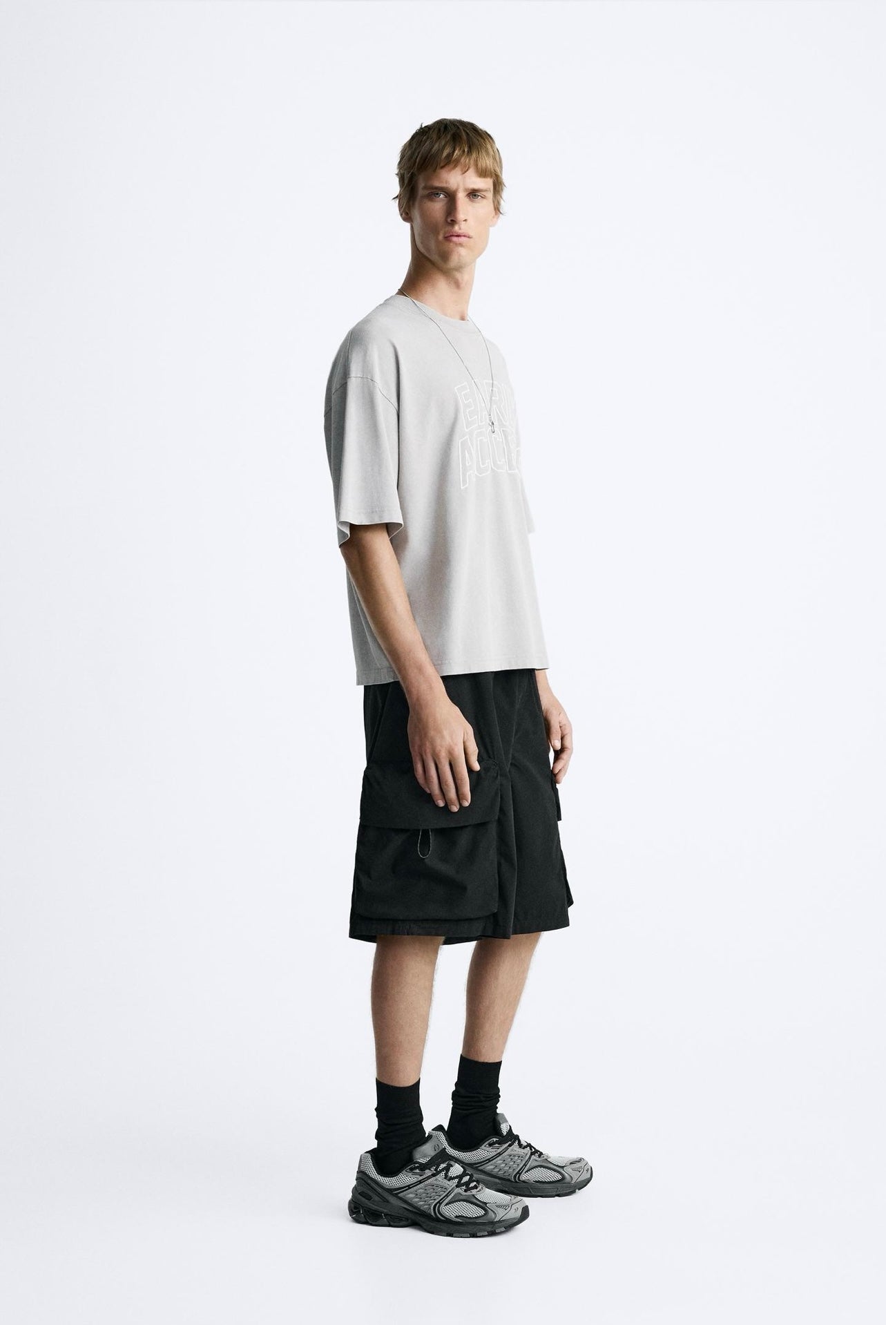 FADED CARGO BERMUDA SHORTS NOIR ZARA