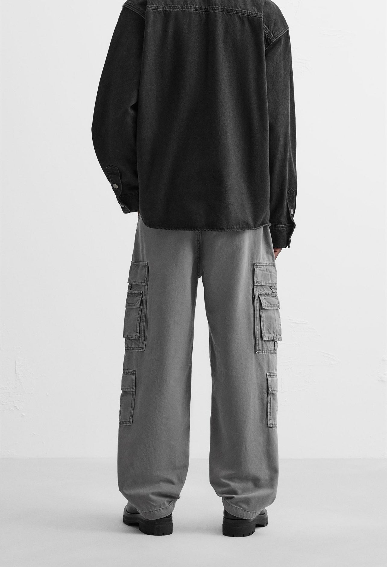 CARGO TROUSERS GRIS ZARA