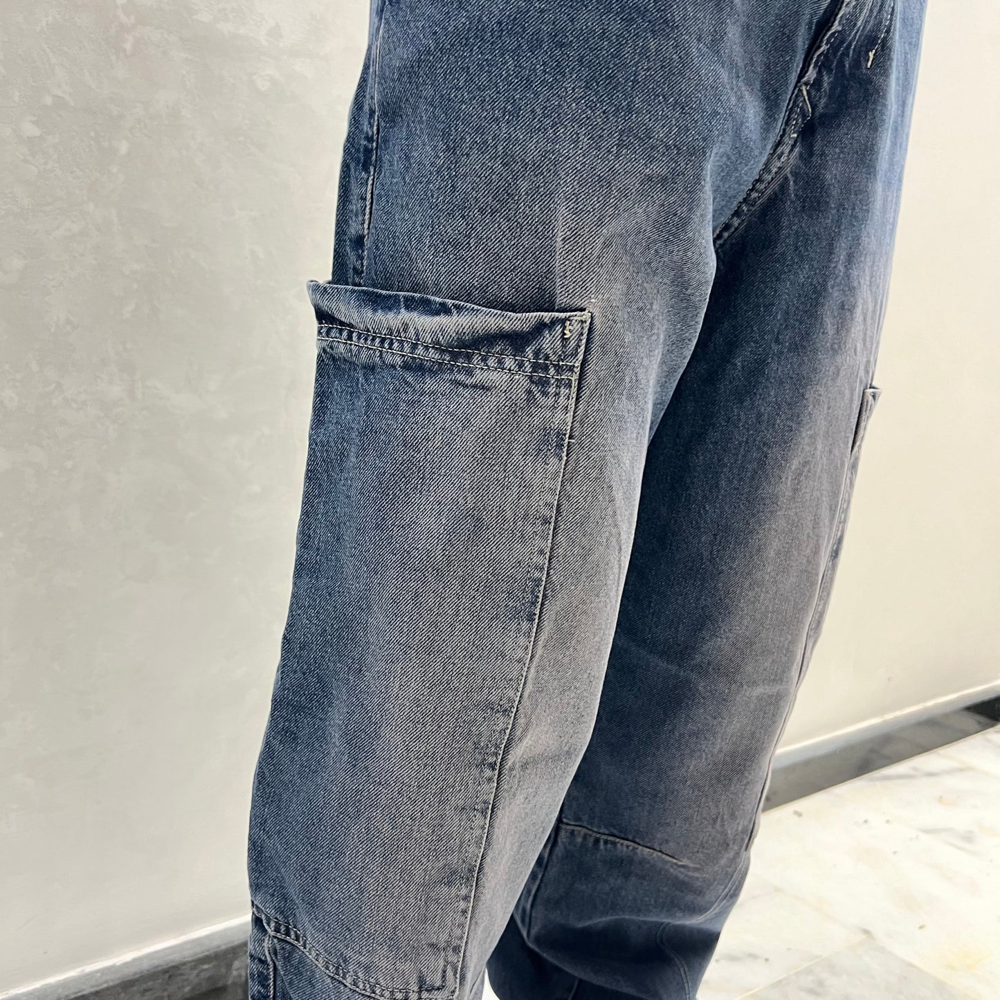 CARGO (BLEU ROSE DELAVE)