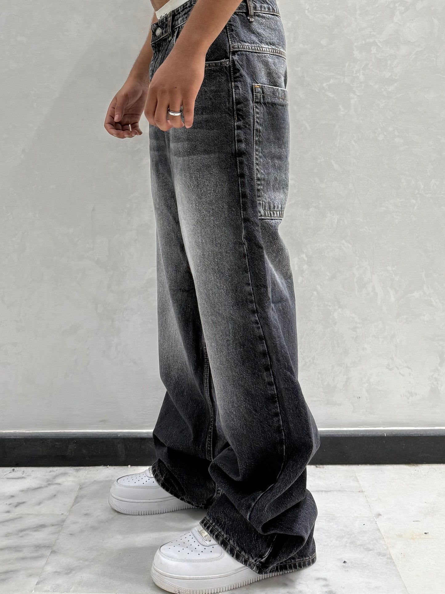SUPPER BAGGY BASKETBALL GRIS NOIR LC