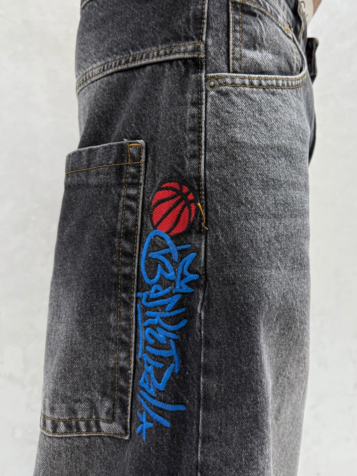 SUPPER BAGGY BASKETBALL GRIS NOIR LC