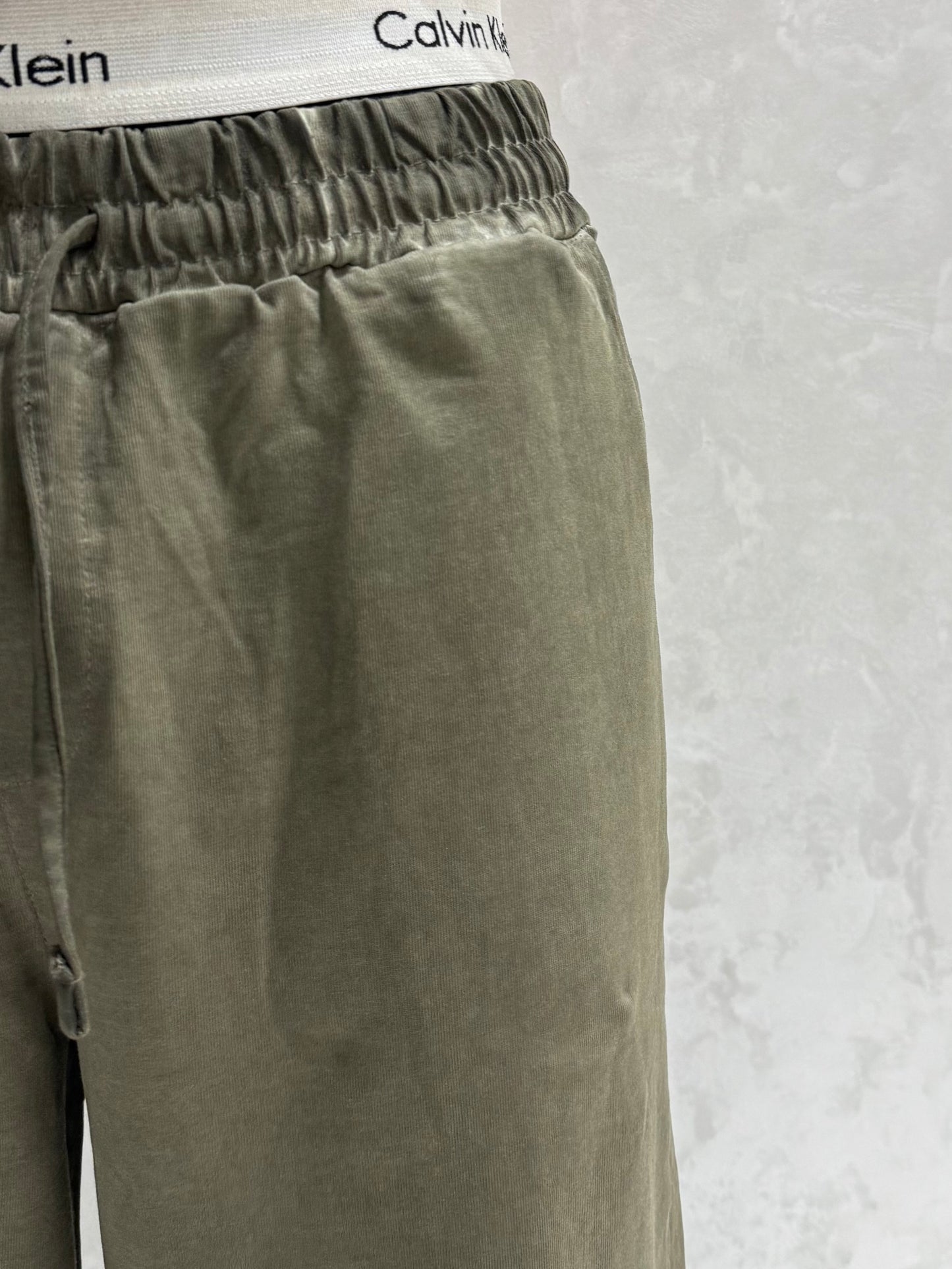 PANTALON WASHED OVERSIZE VERT