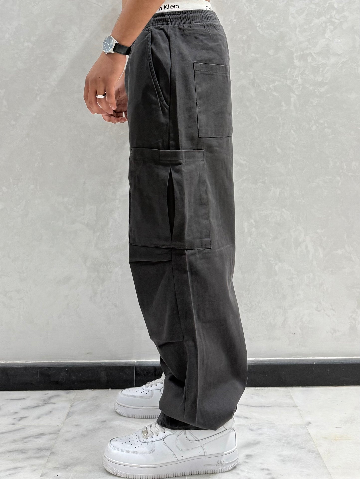 CARGO VM GRIS NOIR 40-695