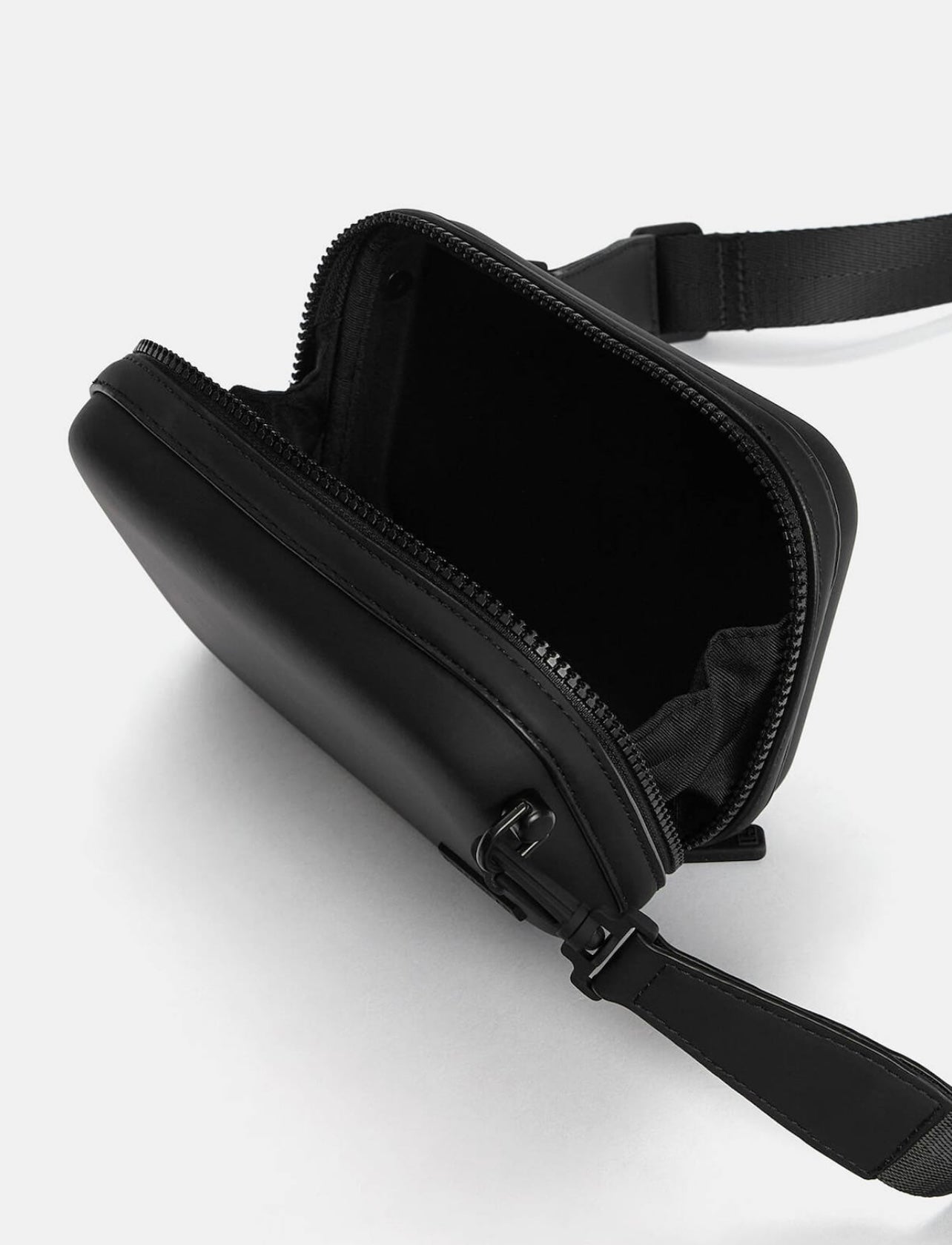RIGID RUBBERISED CROSSBODY BAG NOIR P&B