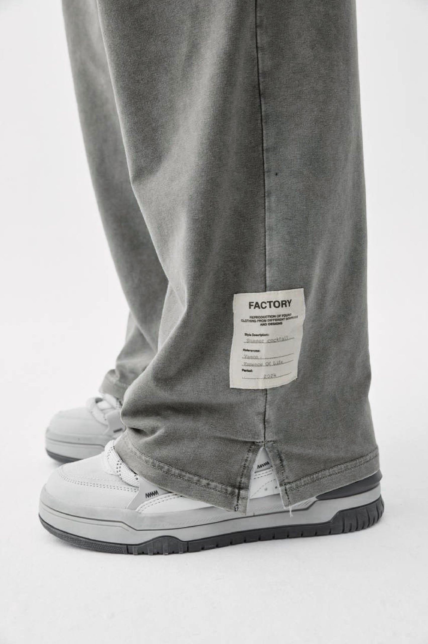 ENSEMBLE 40-604 GRIS
