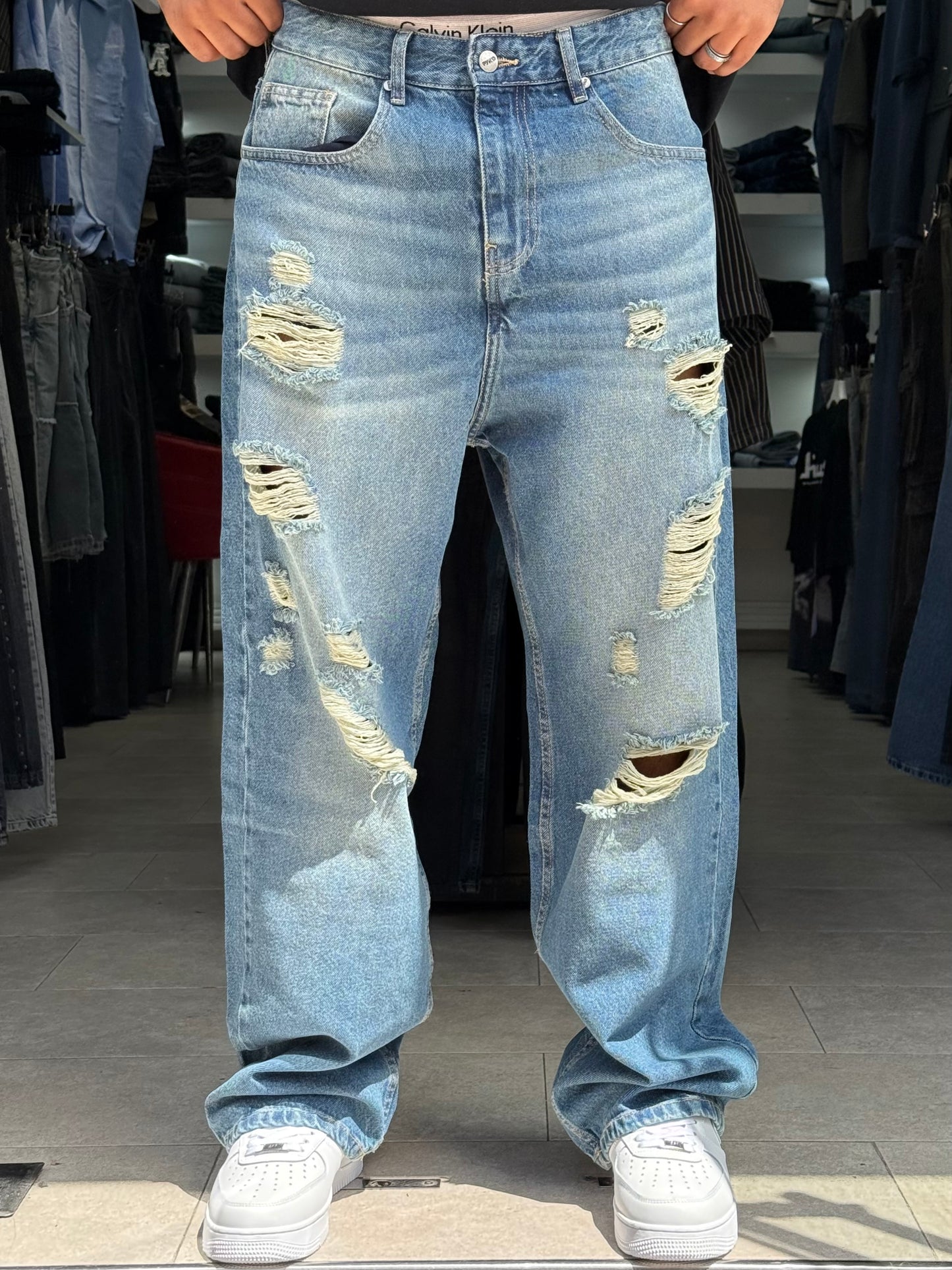 BAGGY JEANS BLEU PR DECHIRE