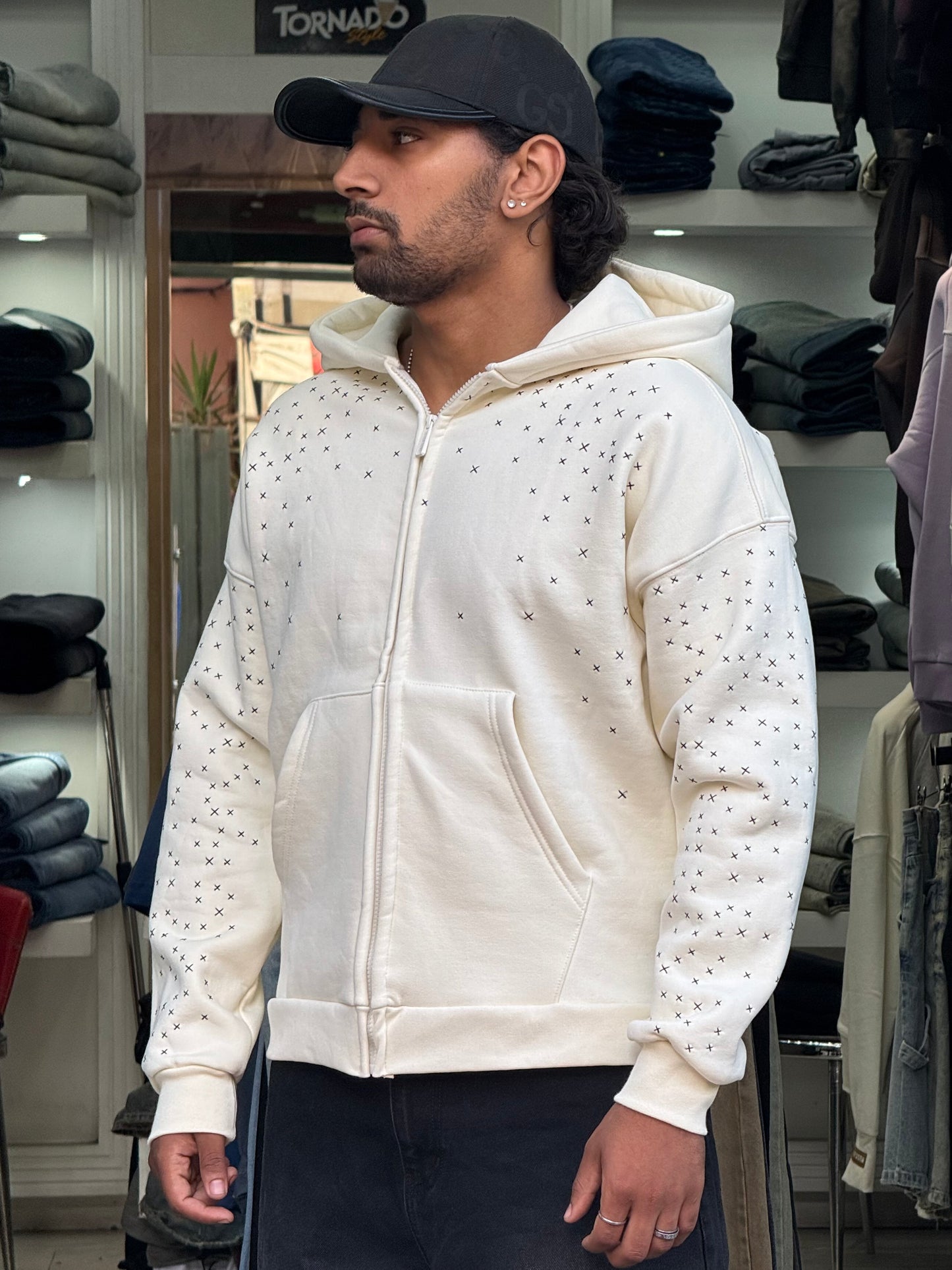 HOODIES ZIP + WHITE