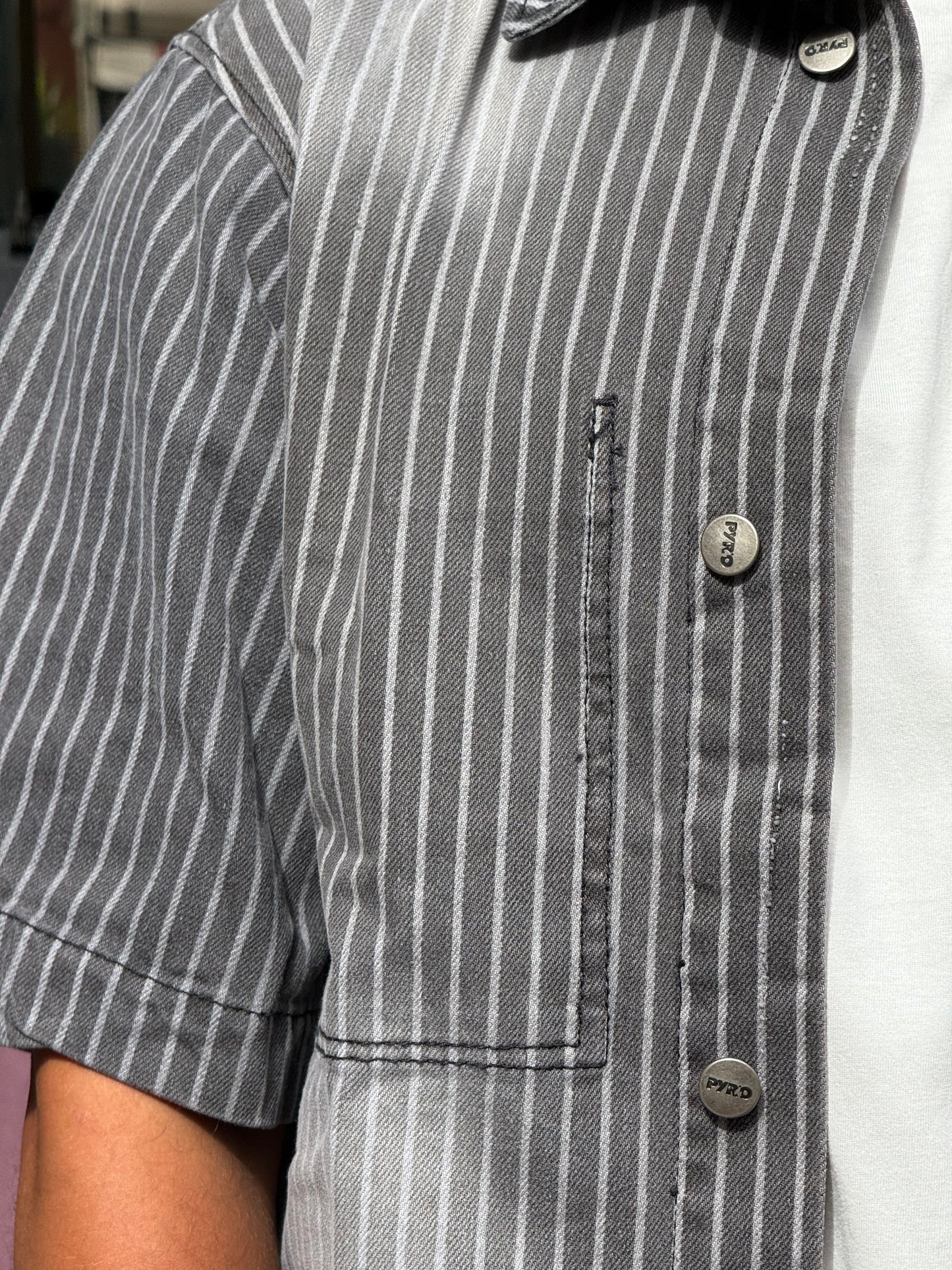 ENSEMBLE RAYEE GRIS PR