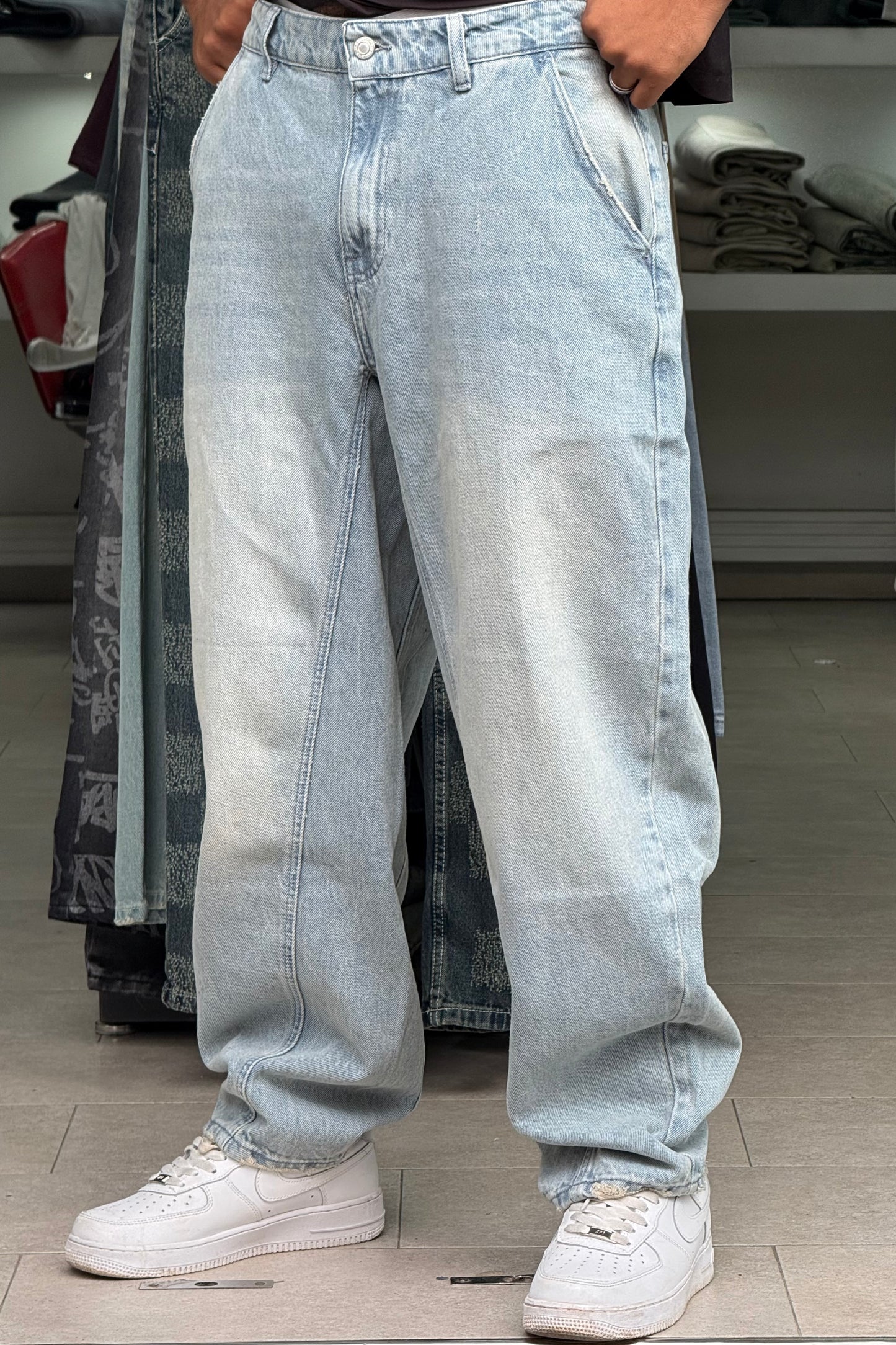 BALLOON FIT JEANS DELAVE DIRTY