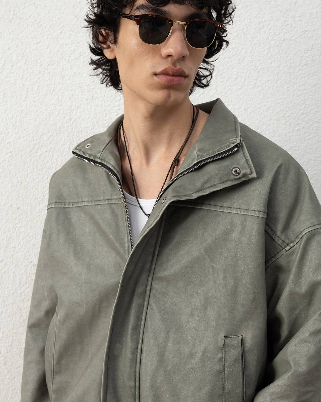 JACKET OFF THE SYSTEM (VERT)
