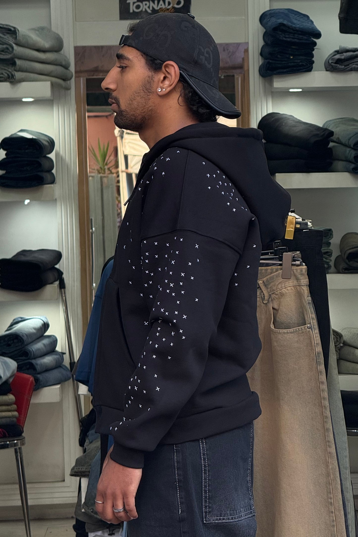 HOODIES ZIP + BLACK