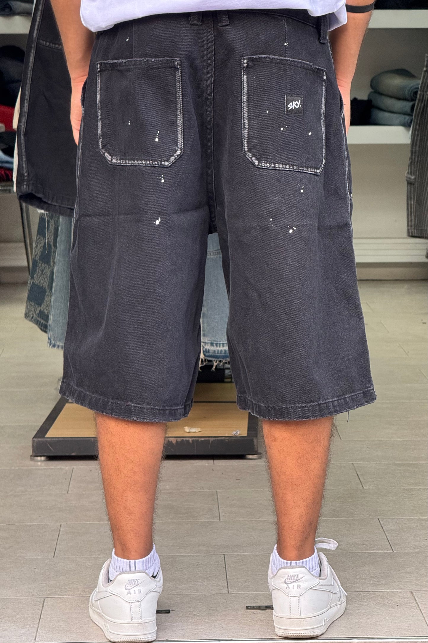 SKATER JORTS NOIR TCHATCHA