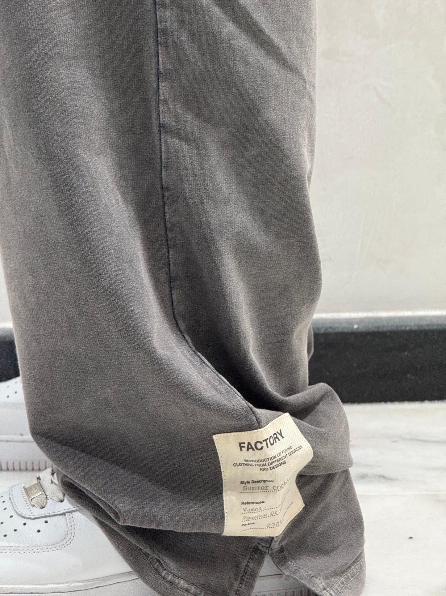 PANTALON VM OVERSIZE GRIS