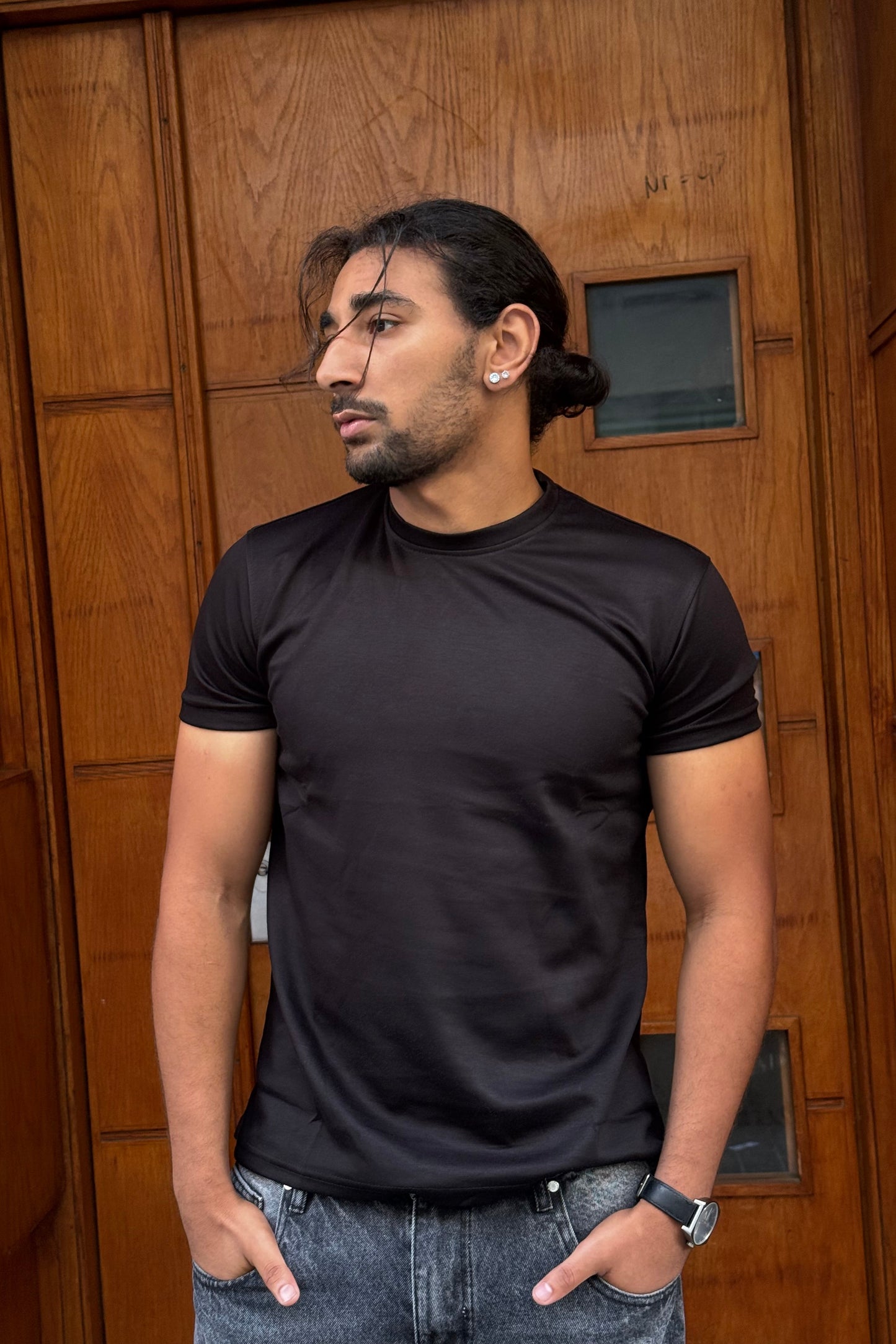 T-SHIRT BASIC SLIM FIT BLACK NGR 999