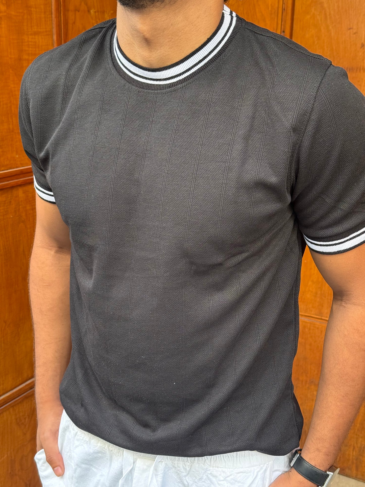 T-SHIRT SLIM FIT BLACK NGR 023
