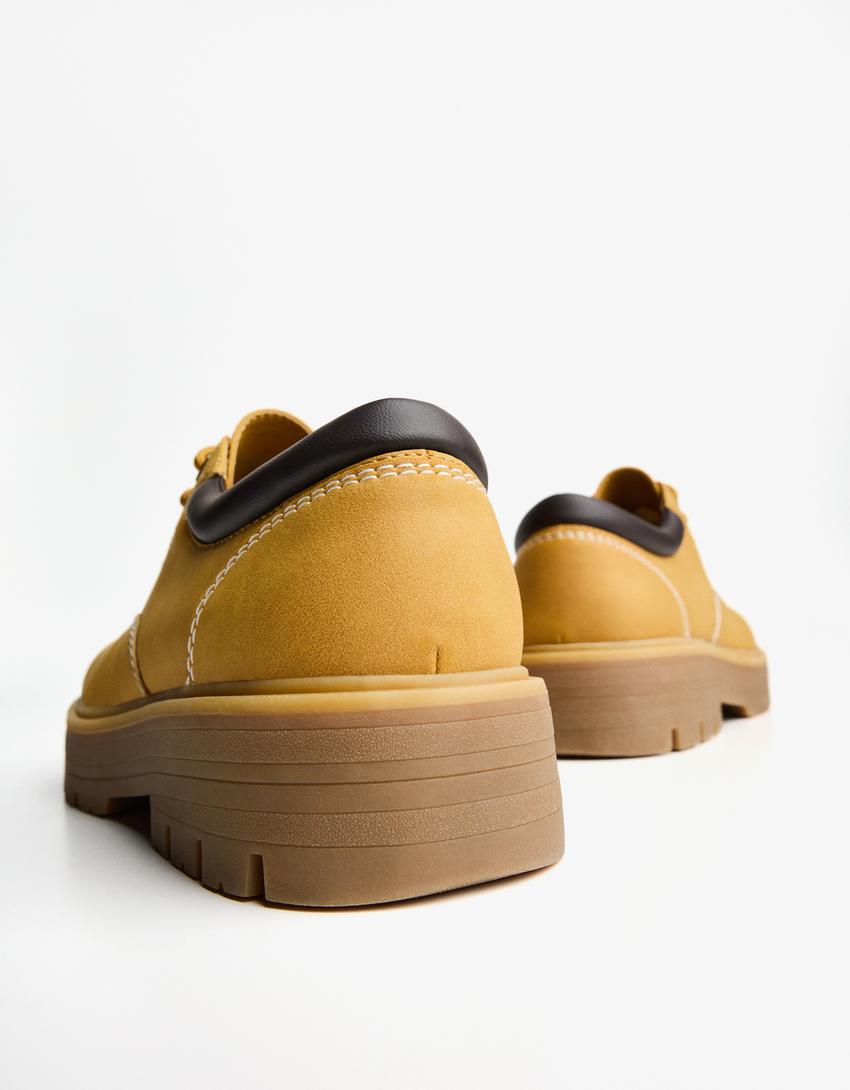 Shoes with quilted detail BERSHKA