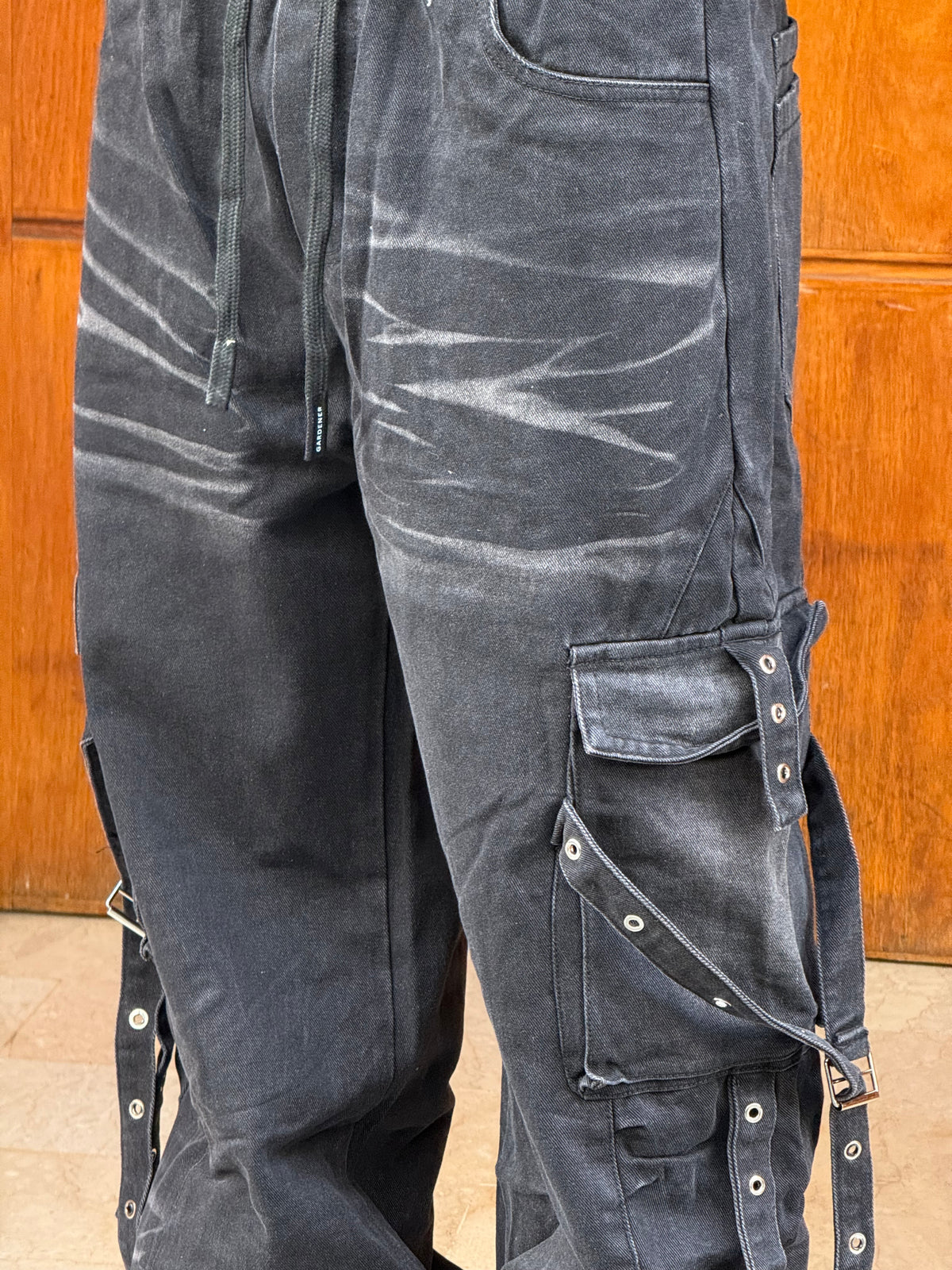 CARGO JEANS LASER BLACK CN