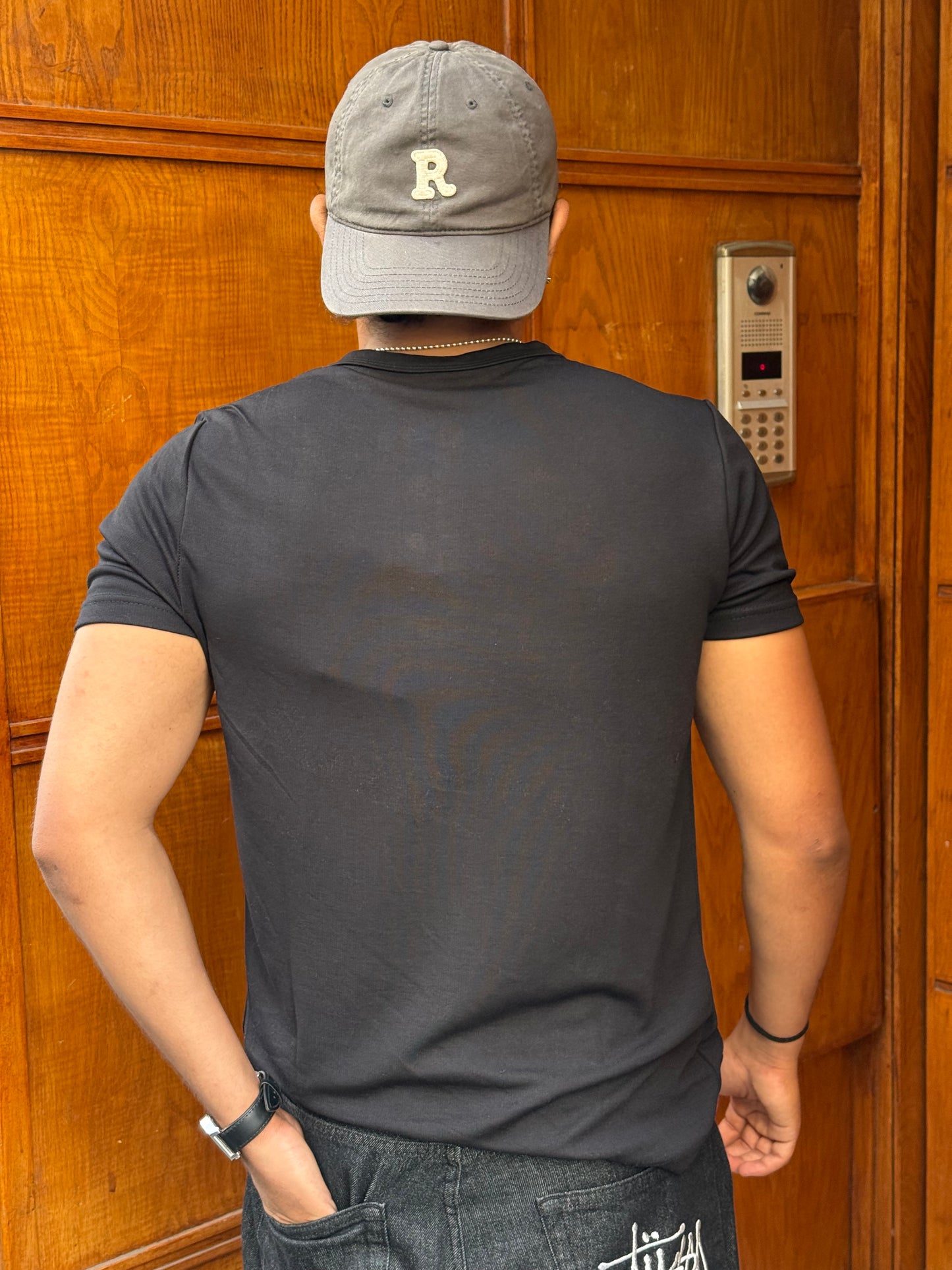 T-SHIRT SLIM FIT BLACK NGR 099