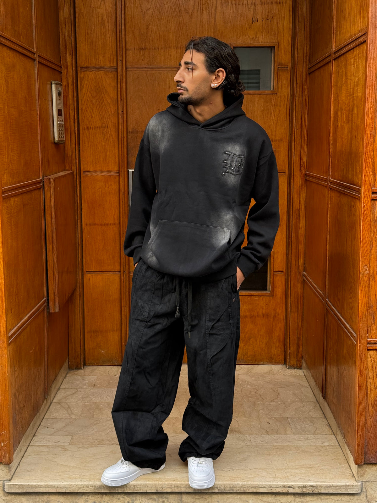 HOODIES B BLACK CN