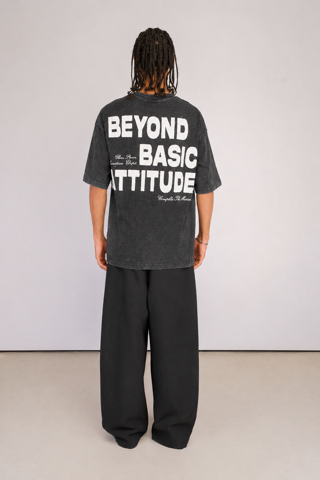 T-SHIRT BEYONND BASIC BR BLACK 20-211