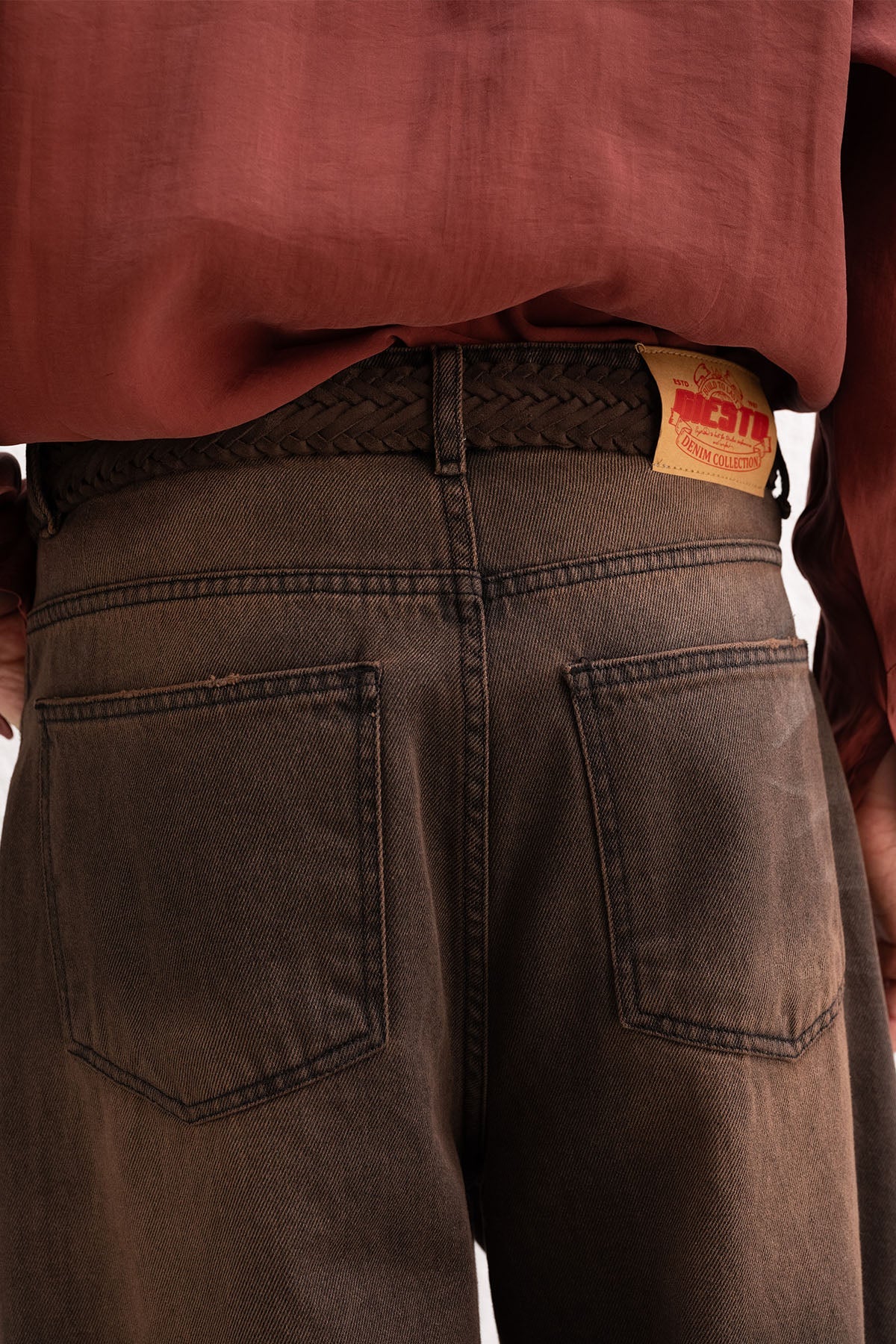 BAGGY FIT JEAN COFFE GST 00450