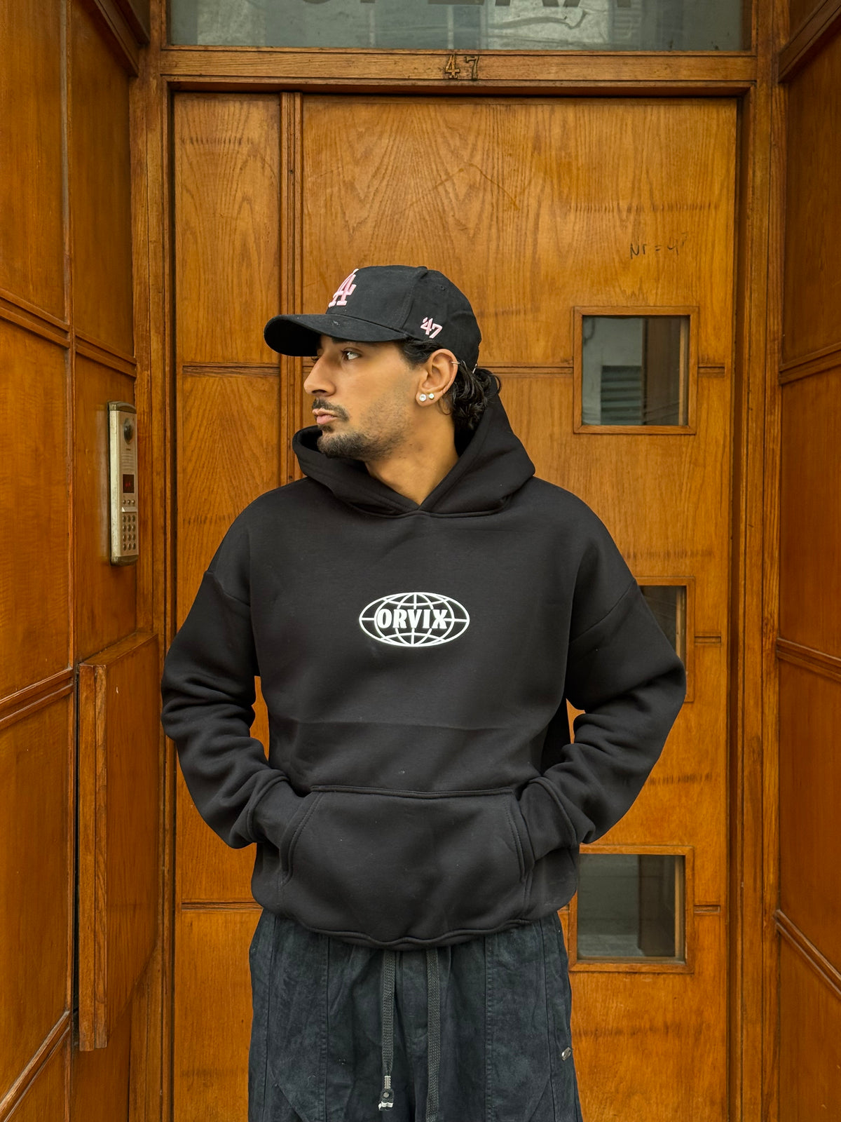 HOODIES WORLD TOUR BLACK OVX