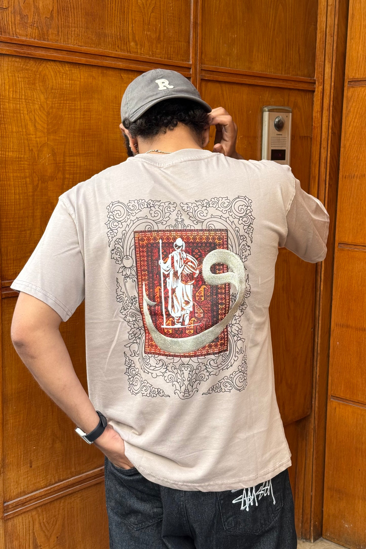 T-SHIRT (و) BEIGE BL