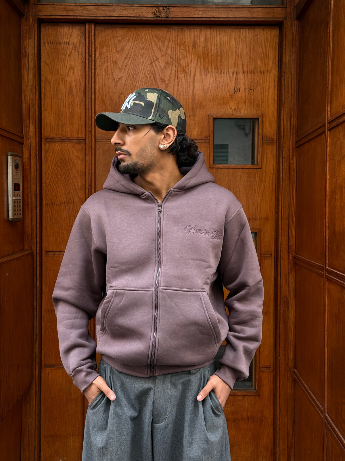 HOODIES ZIP BARRIER STATE BROWN BL