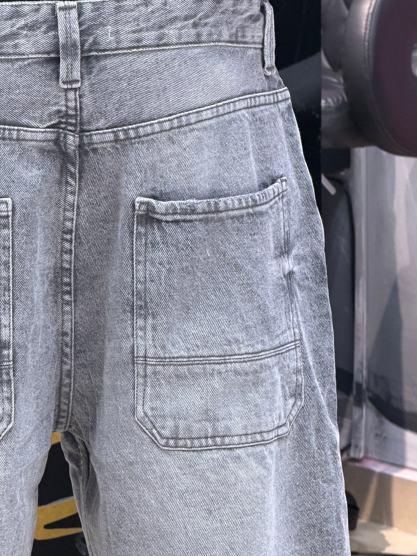SKATER FIT JEANS GRIS BS