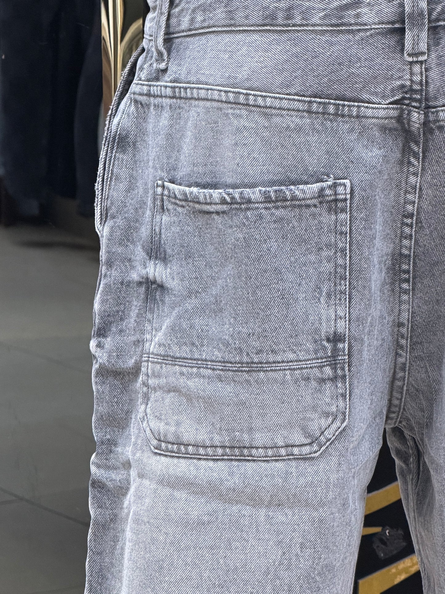 SKATER FIT JEANS GRIS BS