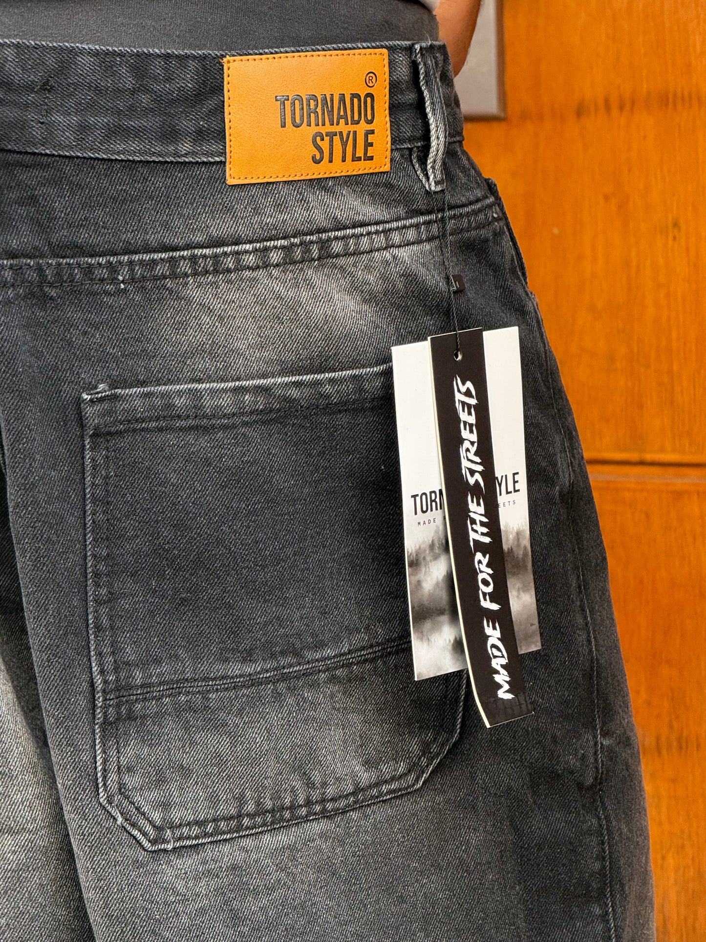 SKATER JORTS TORNADO STYLE (BLACK)