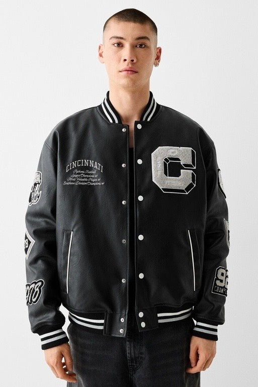 VARSITY BOMBER JACKET BLACK BERSHKA