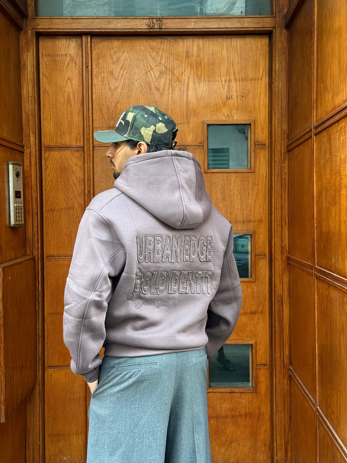 HOODIES ZIP BARRIER STATE BROWN BL