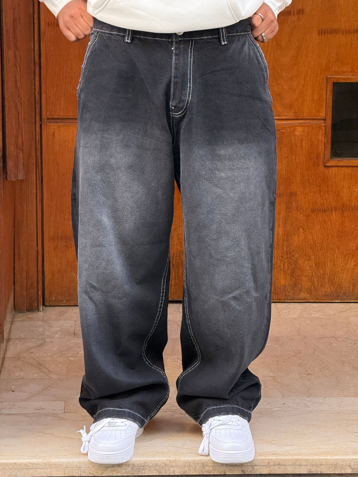 SUPPER BAGGY JEANS (NOIR COUTURE BLANC)