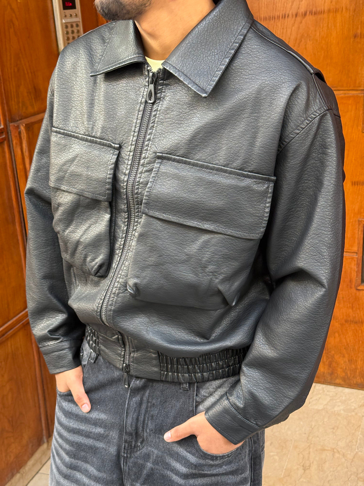 FAUX LEATHER CROPPED AVEC POCHES BROWN CN