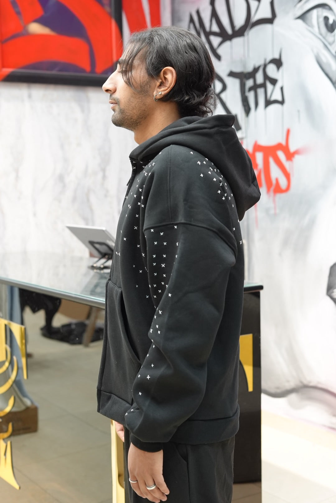 HOODIES STARS BLACK RT 2709