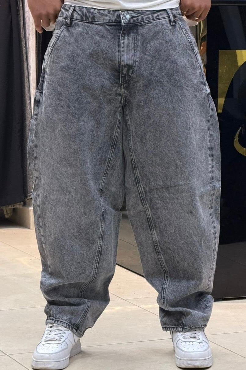 BALLOON FIT JEANS GREY