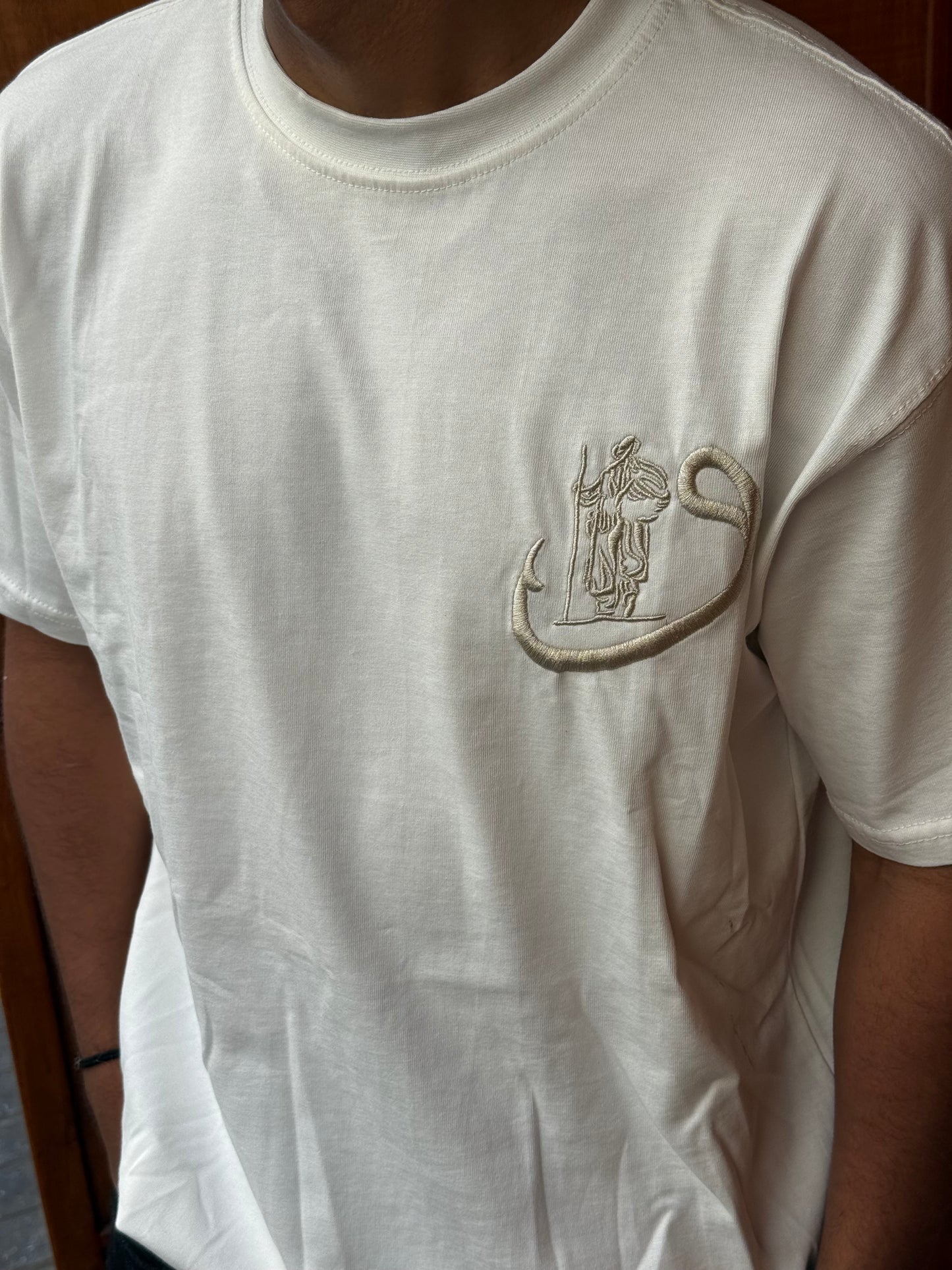 T-SHIRT (و) WHITE BL