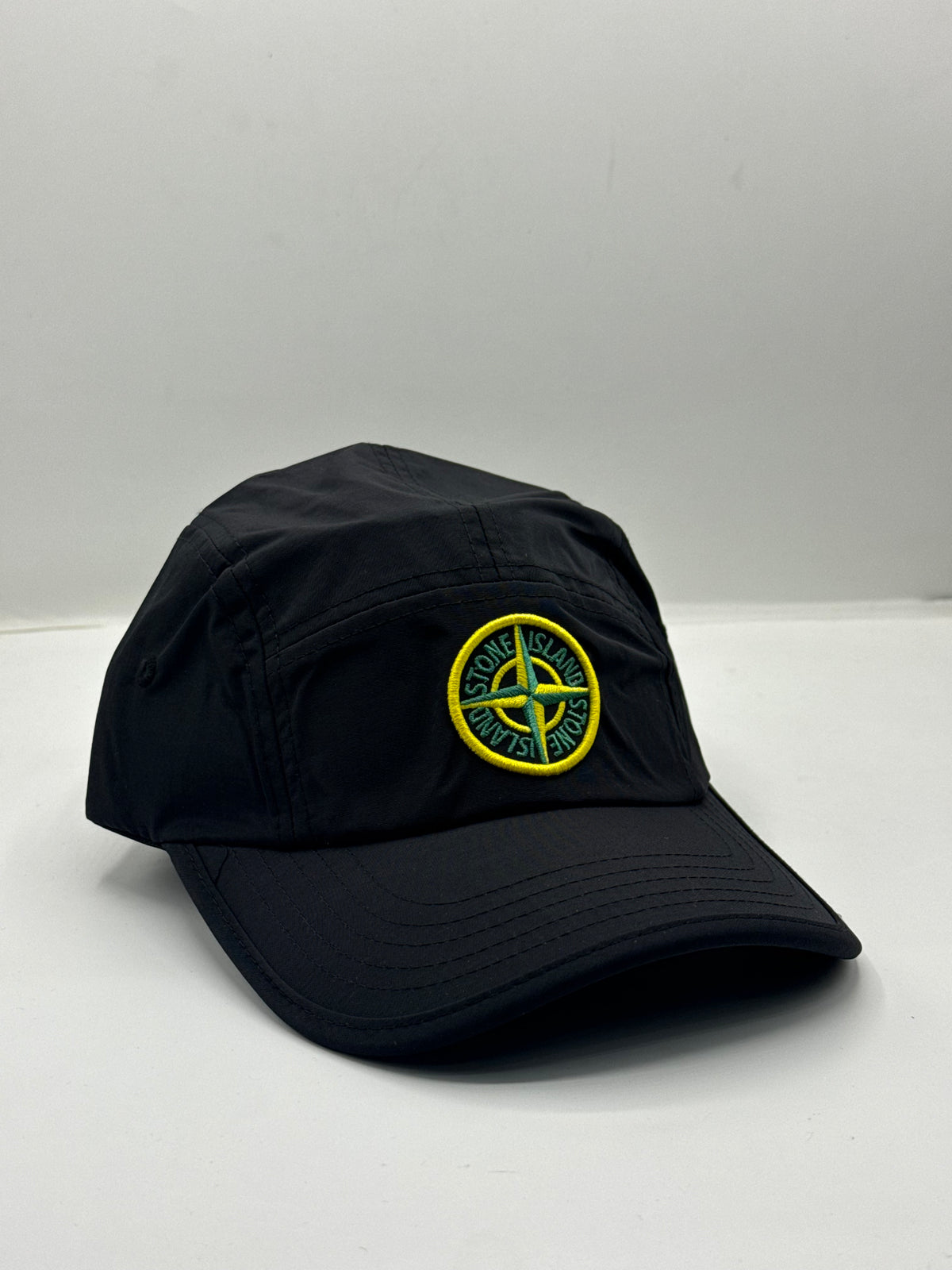 CAP STONE ISLAND BLACK (1)