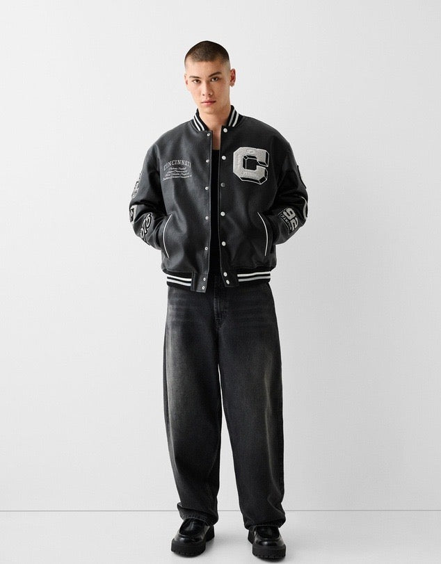 VARSITY BOMBER JACKET BLACK BERSHKA