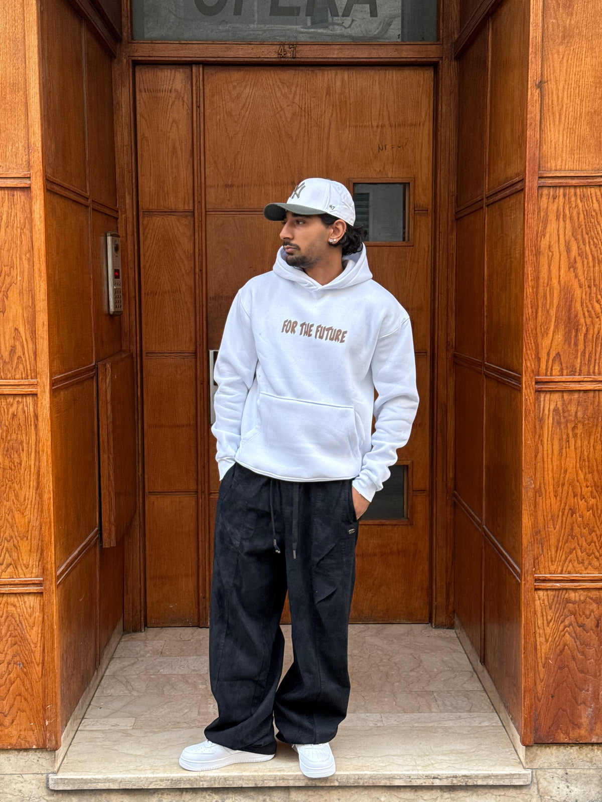 HOODIES ONE STEP WHITE BL