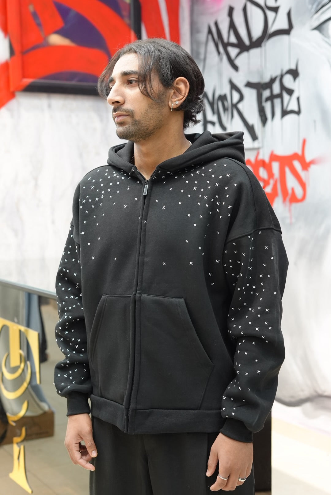 HOODIES STARS BLACK RT 2709