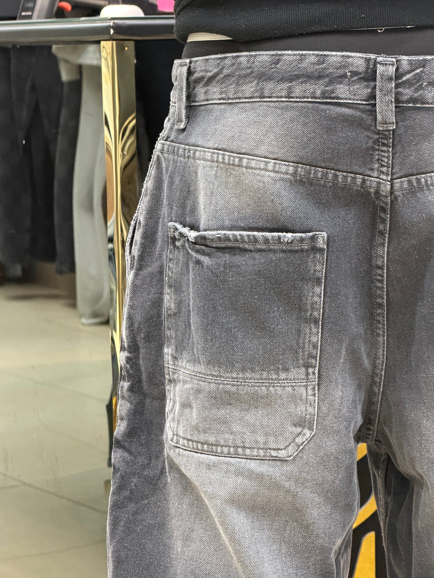 SKATER FIT JEANS GRIS NOIR SK