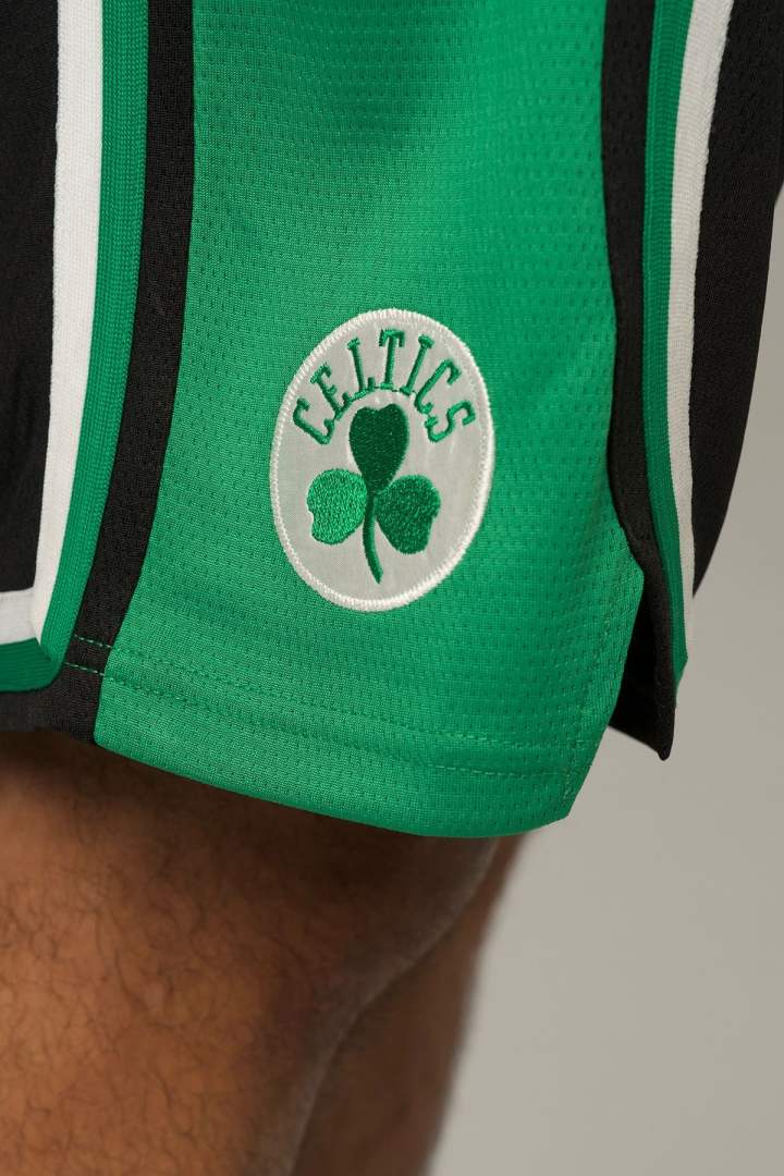 ENSEMBLE NBA CELTICS TKM-02