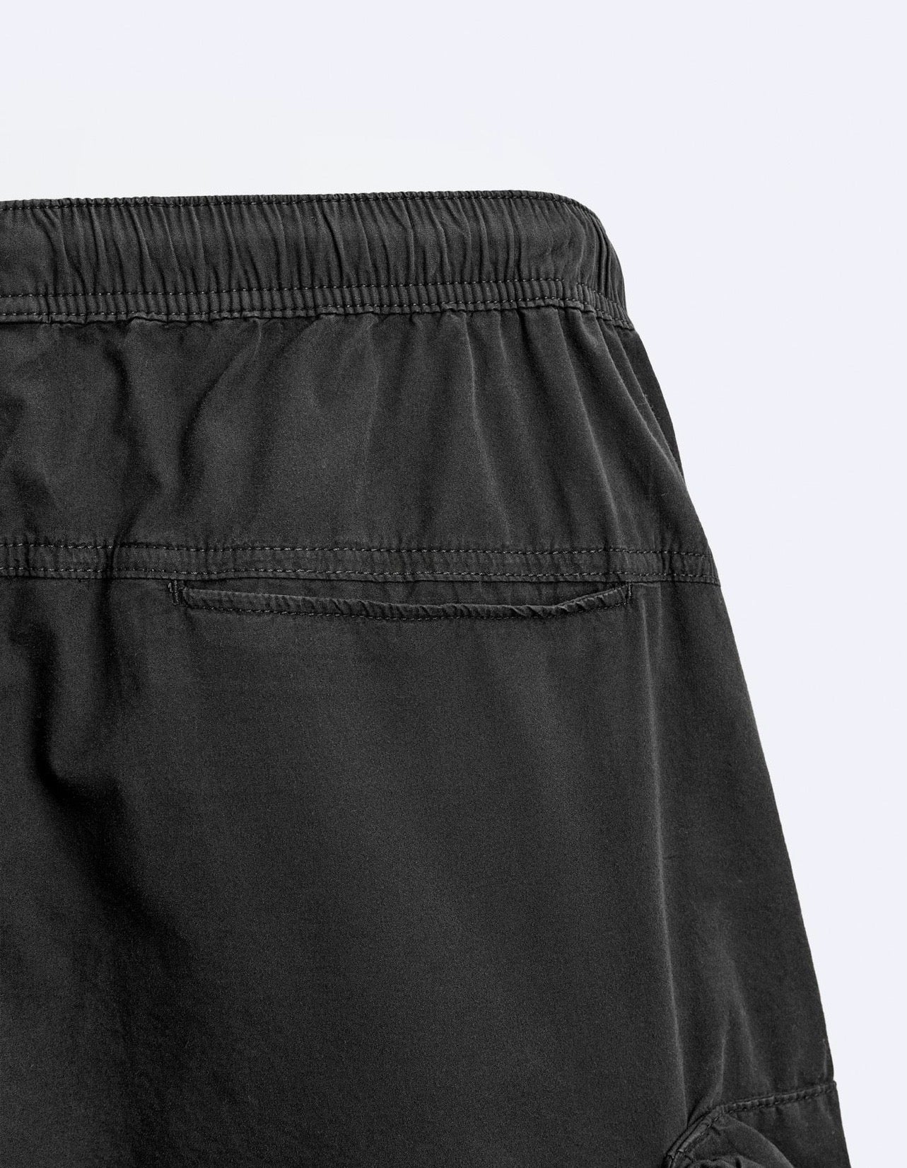 FADED CARGO BERMUDA SHORTS NOIR ZARA